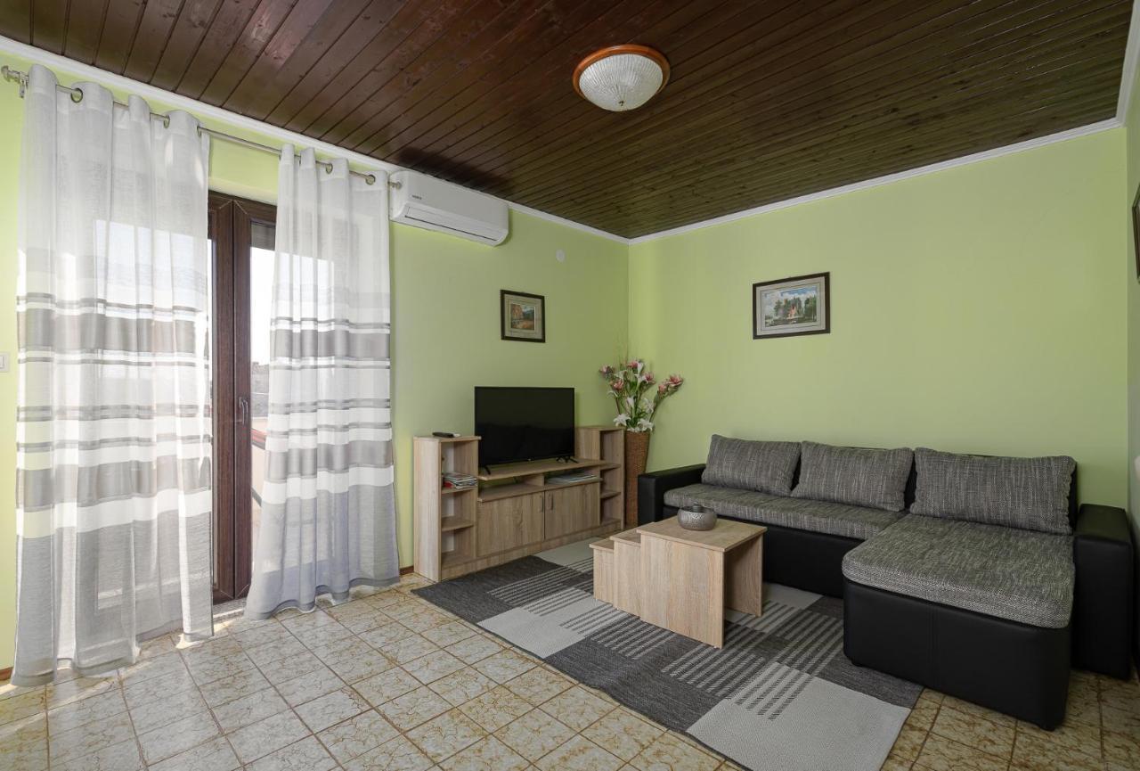 Dvi Ulike Daire Labinci Dış mekan fotoğraf